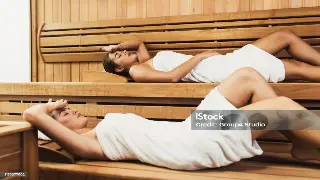 上海桑拿避坑指南：带你认识不同类型的桑拿洗浴服务真相 poster